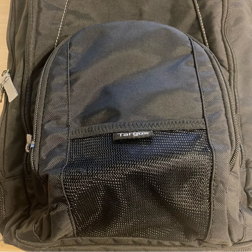 Targus Groove 17” Laptop Backpack Black